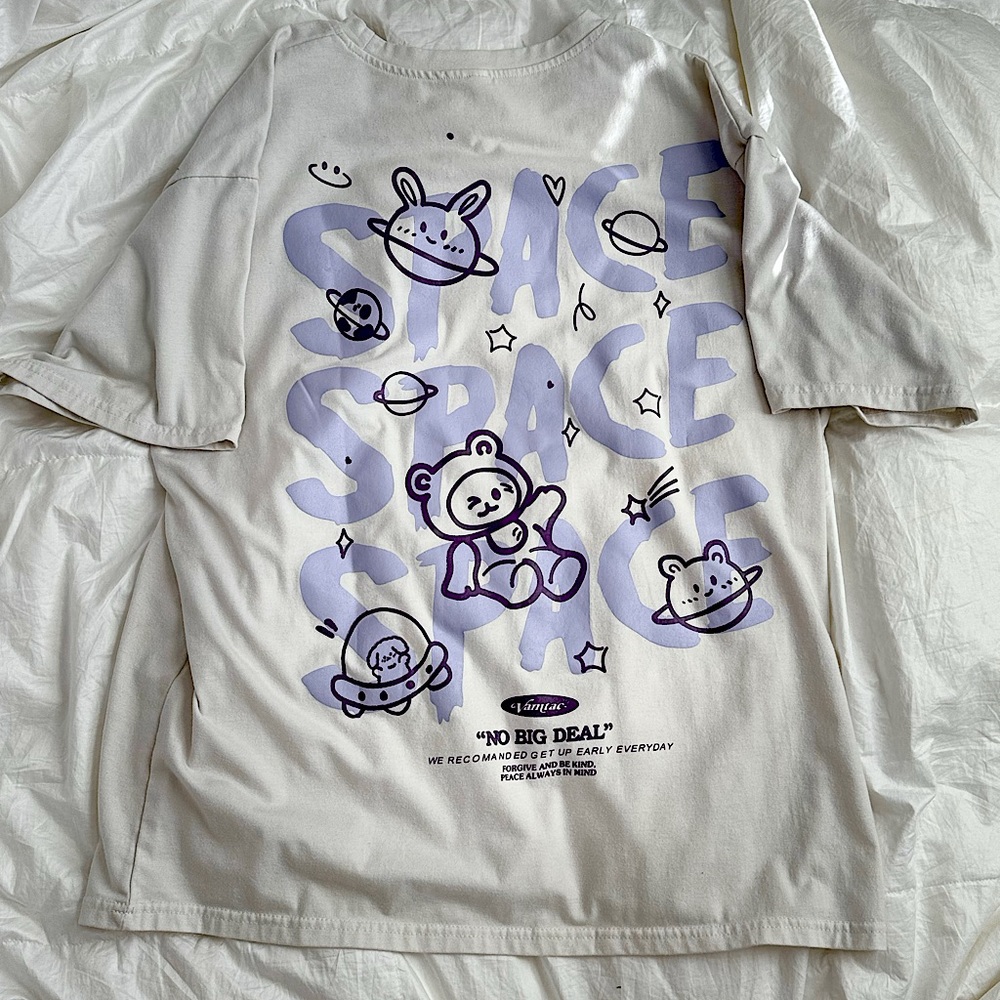 ˚₊· ͟͟͞͞➳❥ Amazon Logoless Space Shirt (L)
